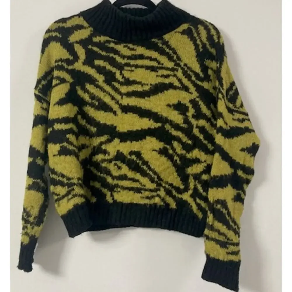 HaveONE Made in Italy Animal Print Sweater Women See Measurements
